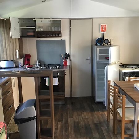 Frejus Tout Confort, Climatisation,Linge De Lit Et De Toilette, Coffre Fort, Ventilations Au Plafond Chambres Et Wifi Possible Buitenkant foto
