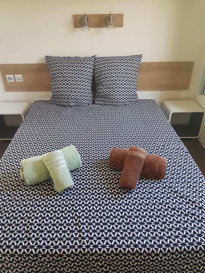 Frejus Tout Confort, Climatisation,Linge De Lit Et De Toilette, Coffre Fort, Ventilations Au Plafond Chambres Et Wifi Possible Buitenkant foto