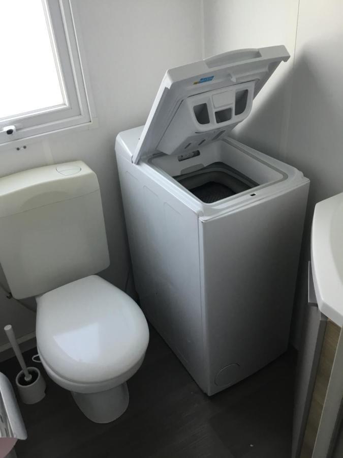 Frejus Tout Confort, Climatisation,Linge De Lit Et De Toilette, Coffre Fort, Ventilations Au Plafond Chambres Et Wifi Possible Buitenkant foto