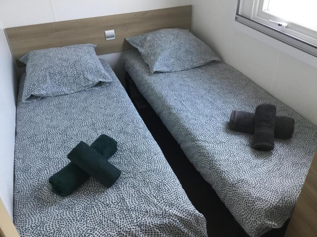 Frejus Tout Confort, Climatisation,Linge De Lit Et De Toilette, Coffre Fort, Ventilations Au Plafond Chambres Et Wifi Possible Buitenkant foto