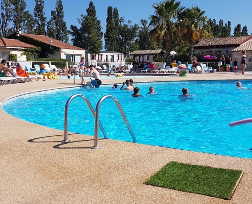 Frejus Tout Confort, Climatisation,Linge De Lit Et De Toilette, Coffre Fort, Ventilations Au Plafond Chambres Et Wifi Possible Buitenkant foto