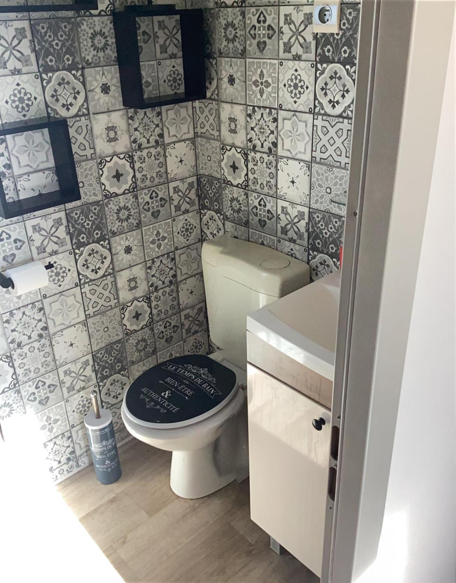 Frejus Tout Confort, Climatisation,Linge De Lit Et De Toilette, Coffre Fort, Ventilations Au Plafond Chambres Et Wifi Possible Buitenkant foto