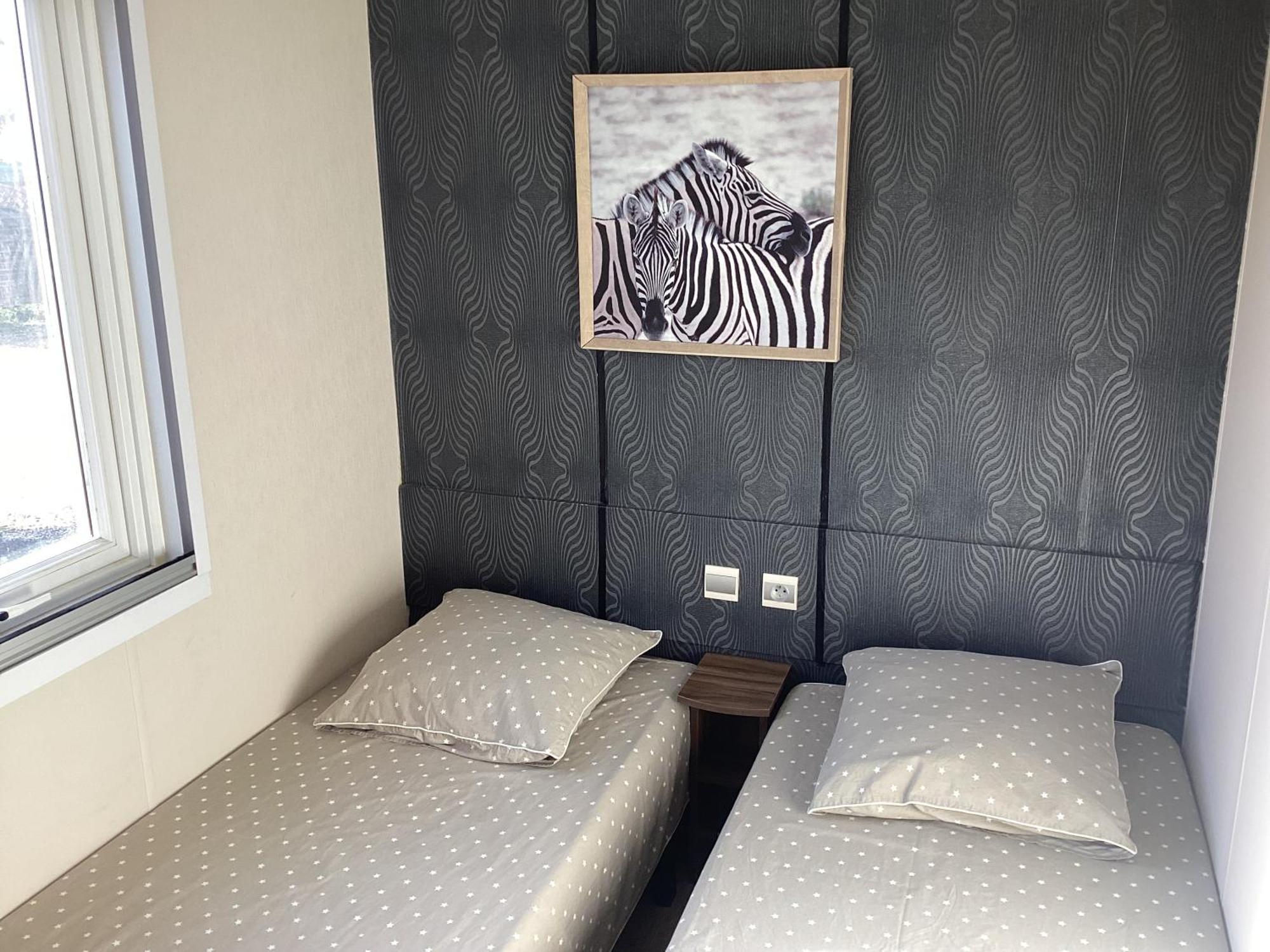 Frejus Tout Confort, Climatisation,Linge De Lit Et De Toilette, Coffre Fort, Ventilations Au Plafond Chambres Et Wifi Possible Buitenkant foto